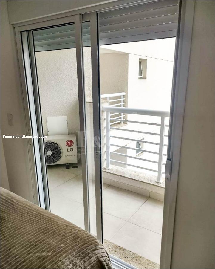 Apartamento à venda com 2 quartos, 69m² - Foto 23