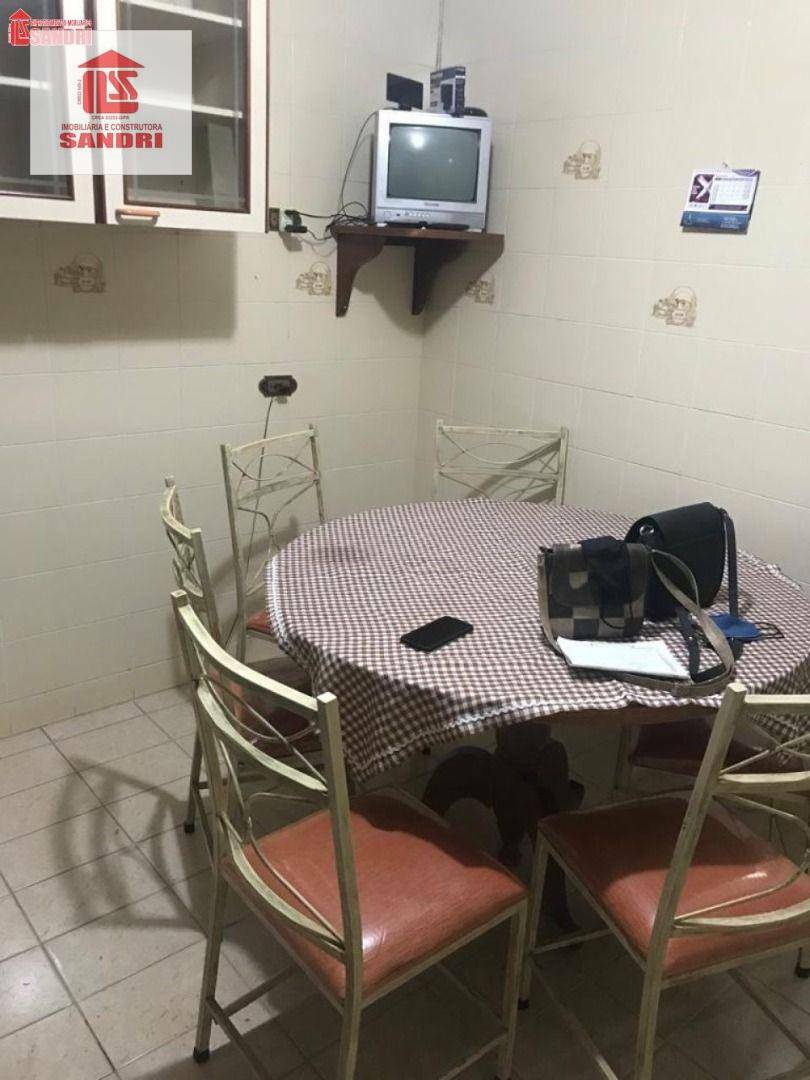Apartamento para alugar com 3 quartos, 161m² - Foto 8