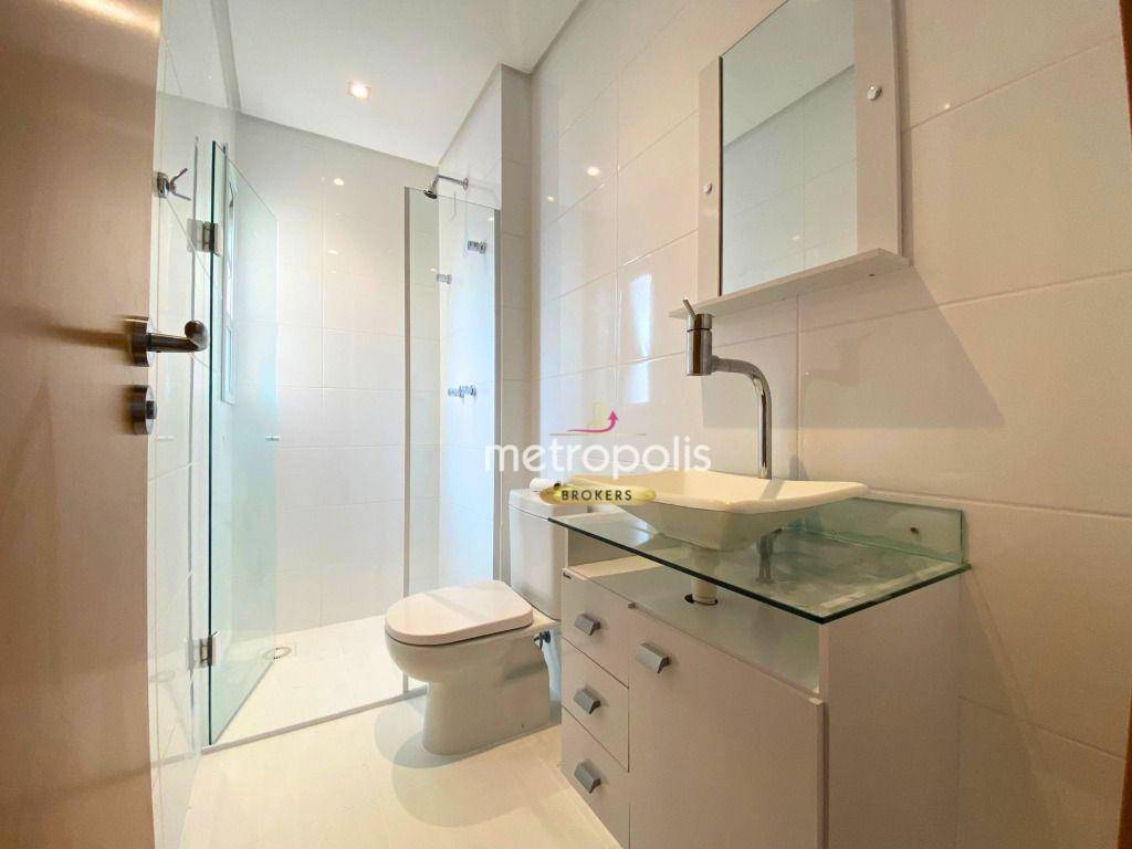Apartamento para alugar com 2 quartos, 64m² - Foto 11