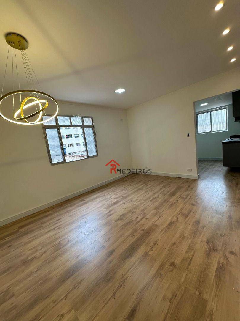 Apartamento à venda com 2 quartos, 65m² - Foto 8