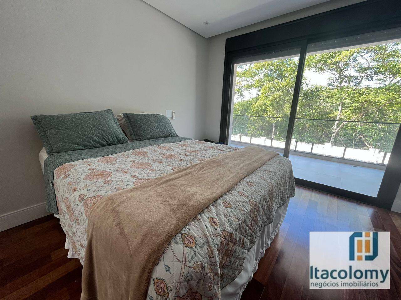 Casa de Condomínio à venda com 5 quartos, 371m² - Foto 16