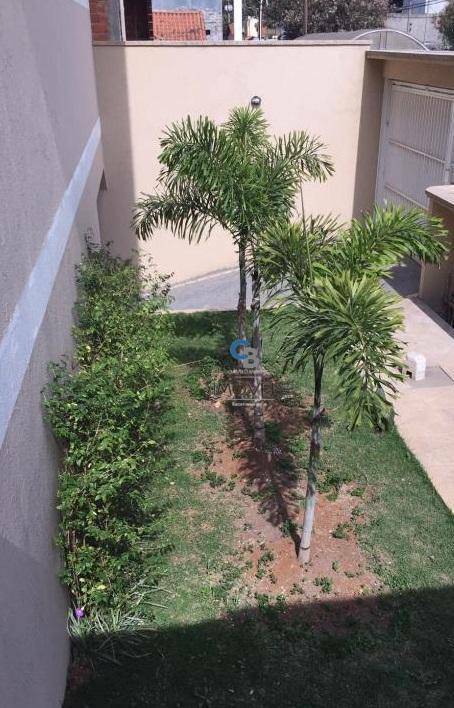 Sobrado à venda com 3 quartos, 180m² - Foto 3