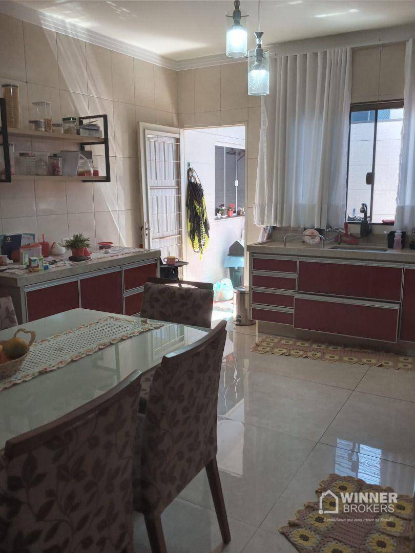 Casa à venda com 4 quartos, 130m² - Foto 6