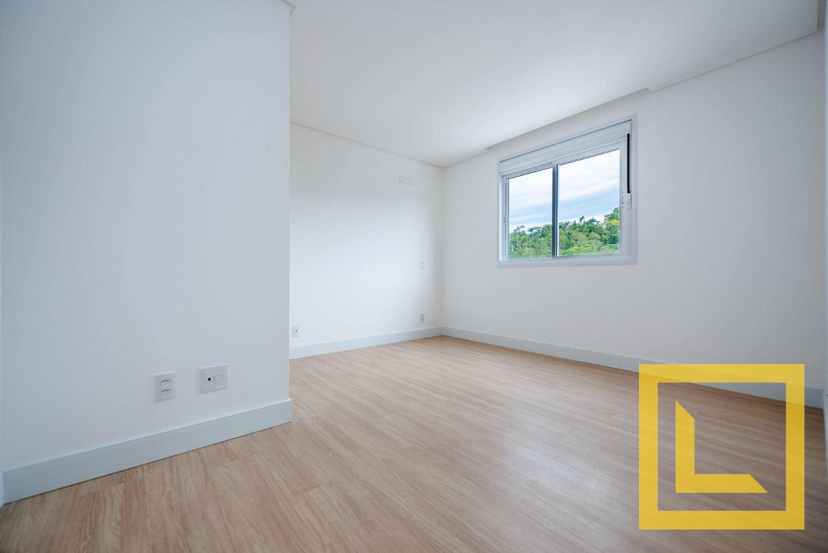 Apartamento à venda com 3 quartos, 287m² - Foto 12