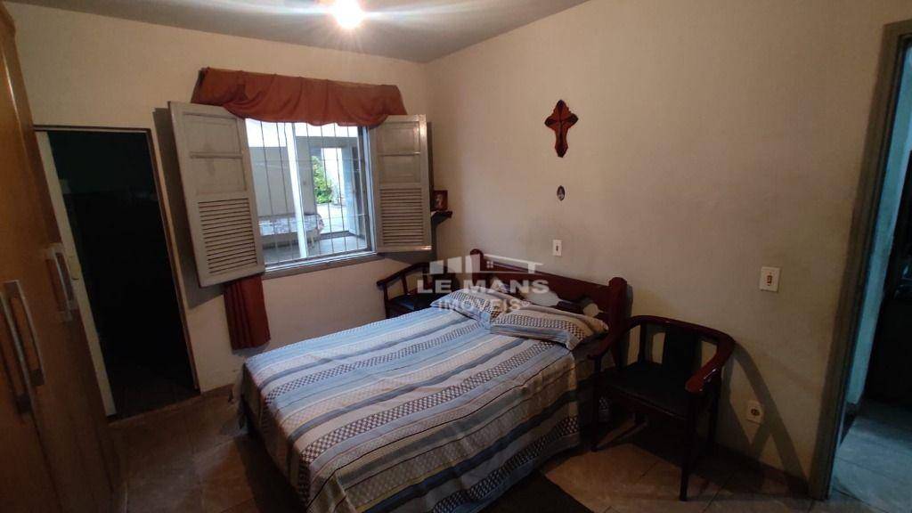 Casa à venda com 3 quartos, 96m² - Foto 3