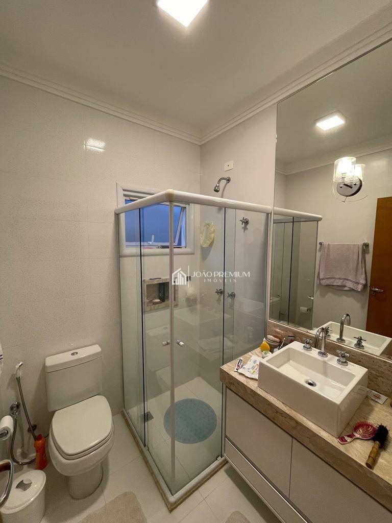 Sobrado à venda com 4 quartos, 320m² - Foto 8