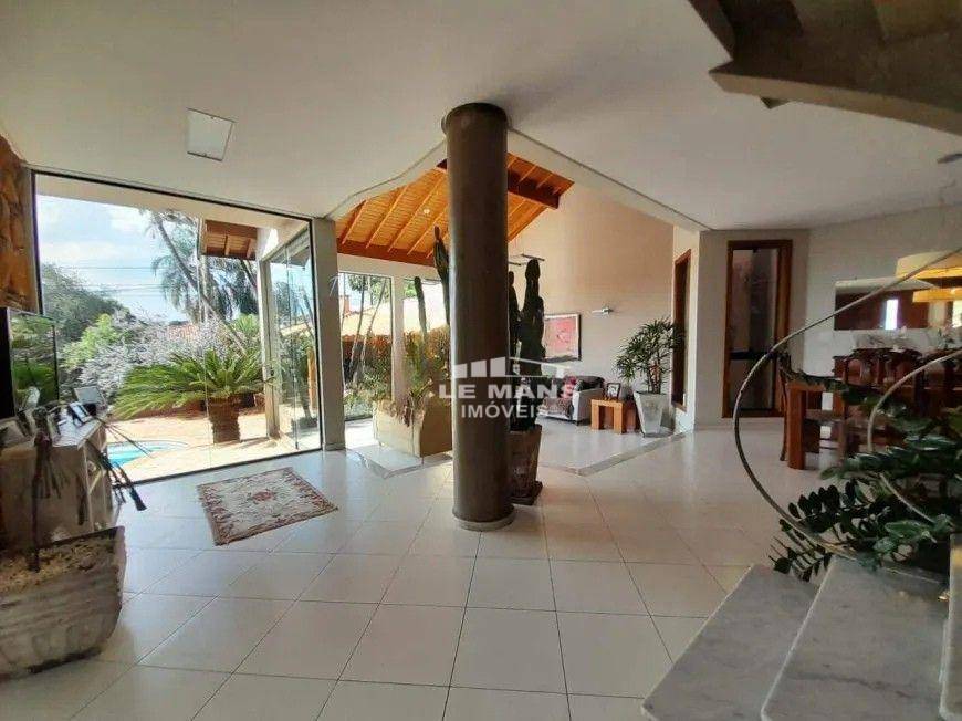 Casa, 3 quartos, 243 m² - Foto 5