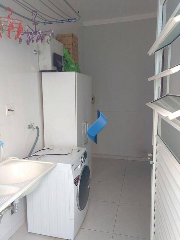 Casa de Condomínio à venda com 3 quartos, 205m² - Foto 25