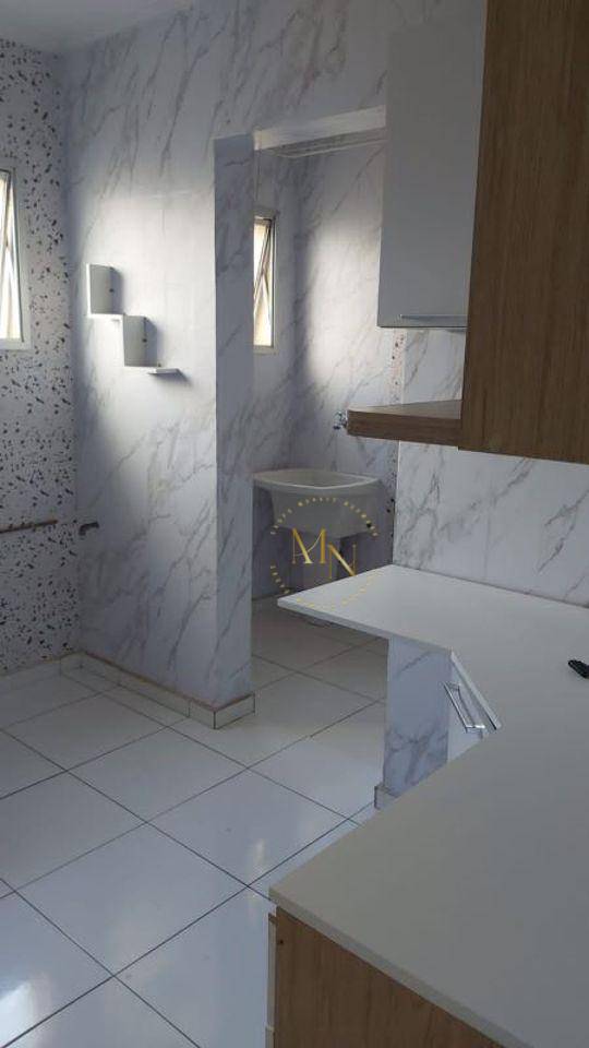 Apartamento para alugar com 2 quartos, 66m² - Foto 9