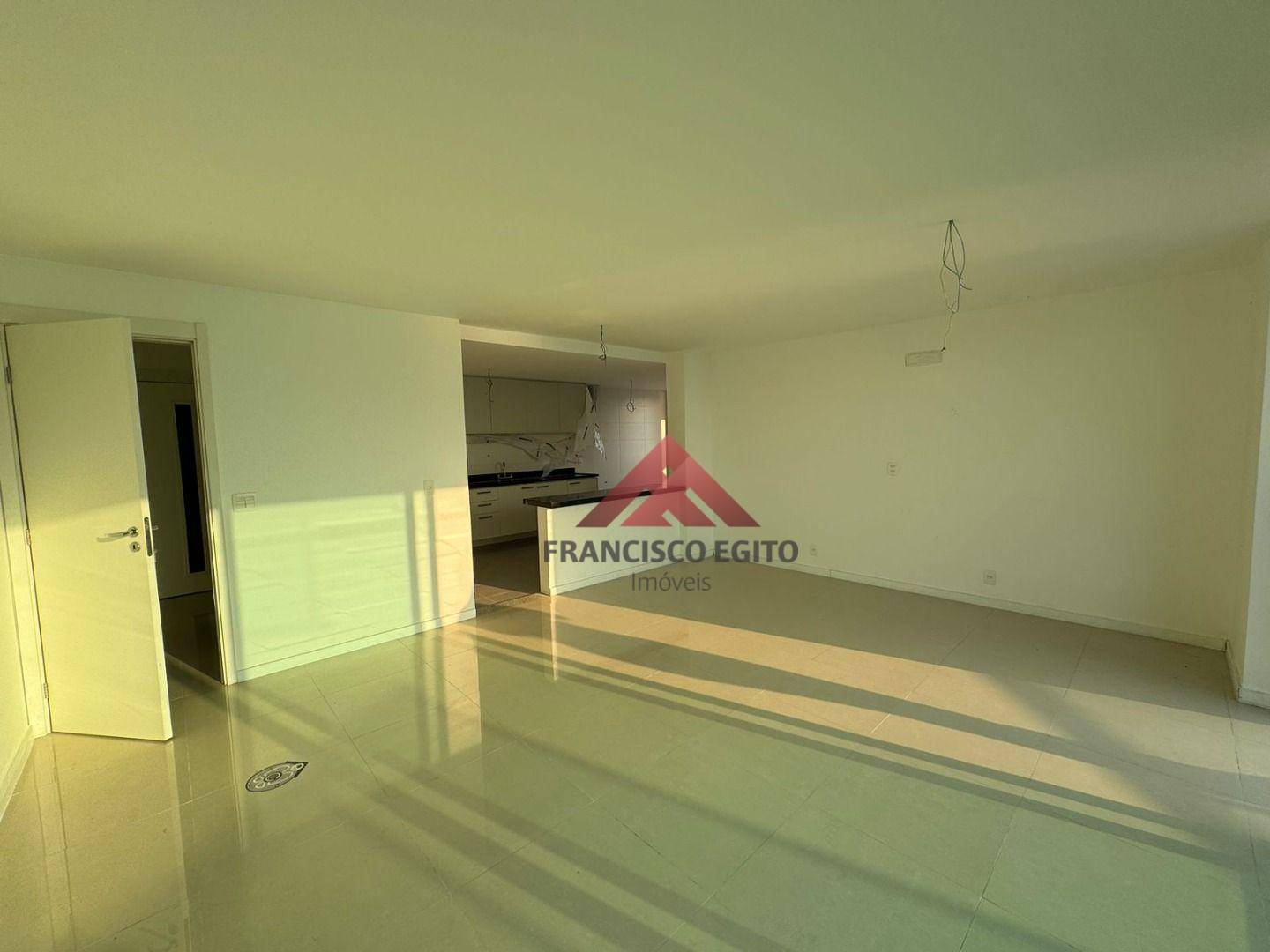 Cobertura à venda e aluguel com 4 quartos, 240m² - Foto 7