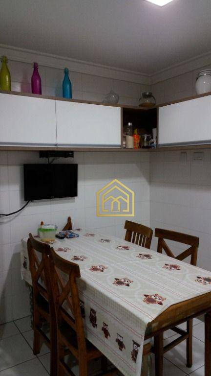 Apartamento à venda com 3 quartos, 146m² - Foto 9