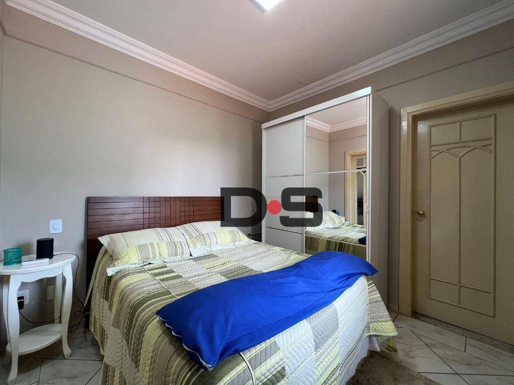 Casa à venda com 4 quartos, 300m² - Foto 10