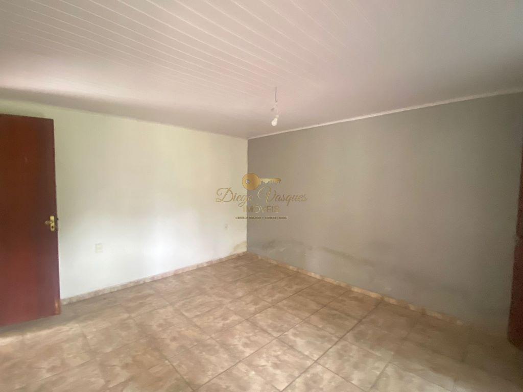 Casa à venda com 2 quartos, 1000m² - Foto 15