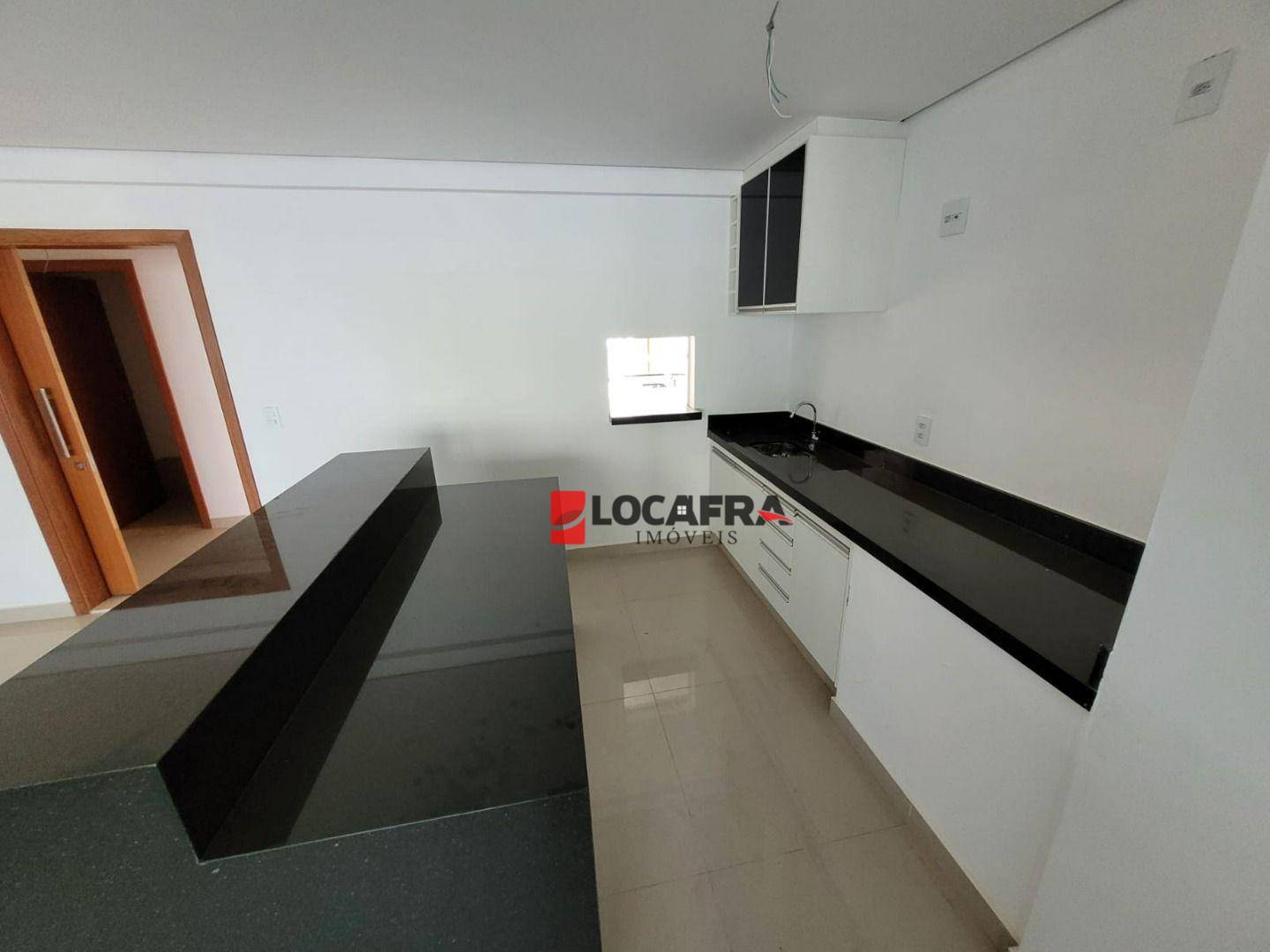 Apartamento à venda com 3 quartos, 260m² - Foto 19