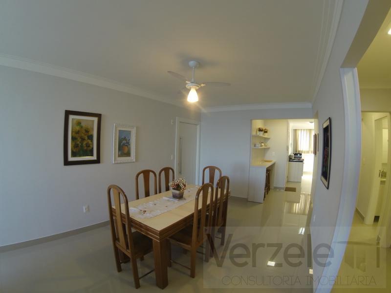 Apartamento à venda com 4 quartos, 180m² - Foto 7