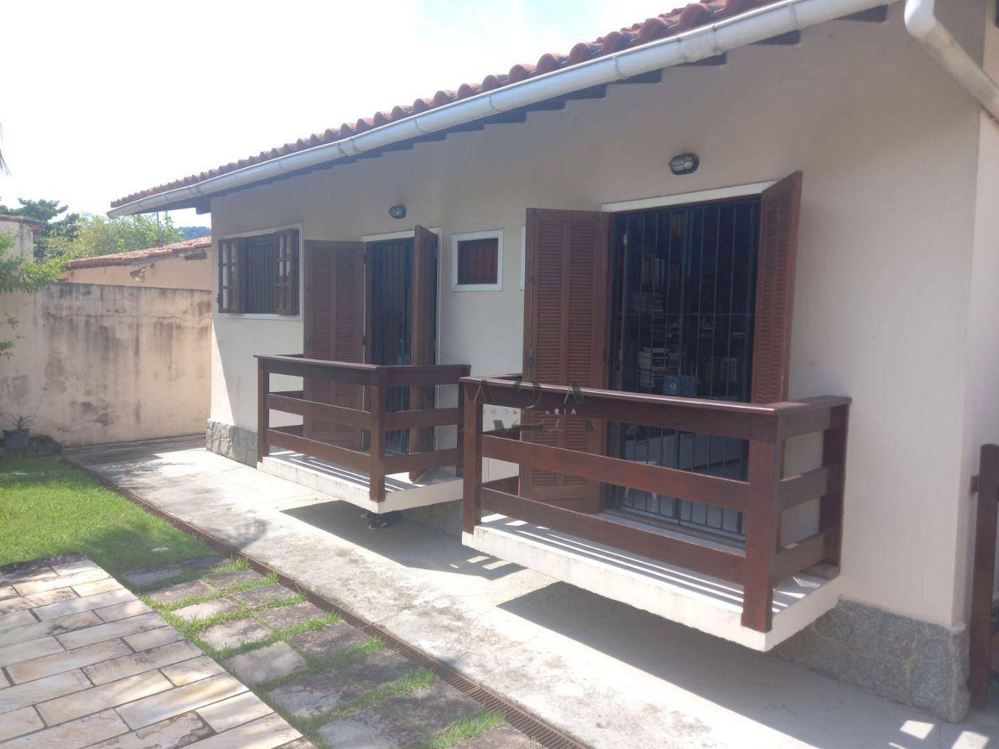 Casa à venda com 3 quartos, 200m² - Foto 21