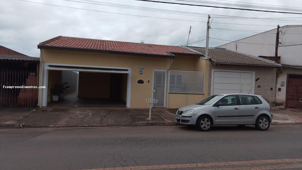 Casa à venda com 3 quartos, 275m² - Foto 3