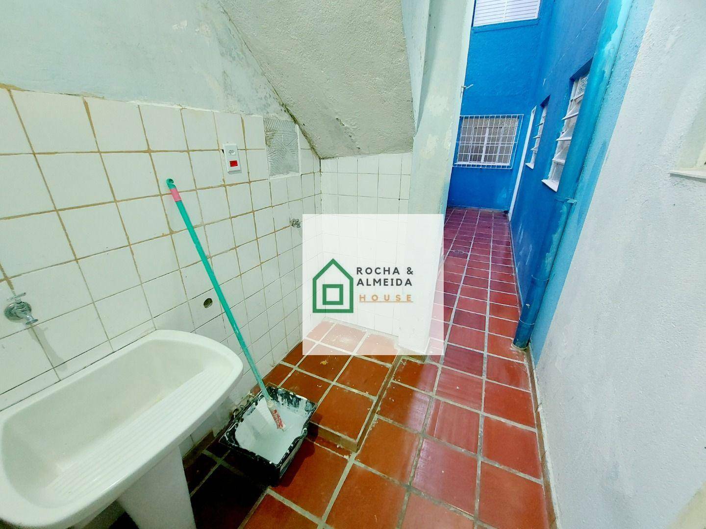 Casa para alugar com 4 quartos, 160m² - Foto 17