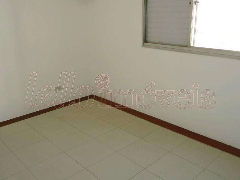 Apartamento para alugar com 2 quartos, 70m² - Foto 16