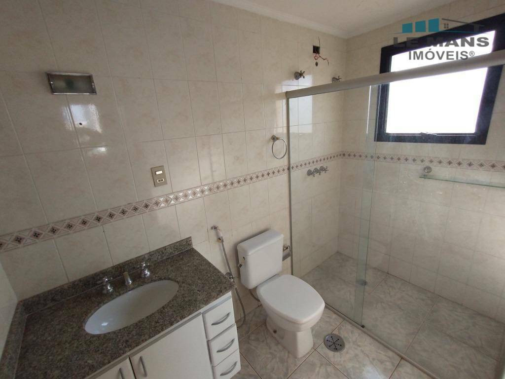 Apartamento à venda com 3 quartos, 115m² - Foto 26