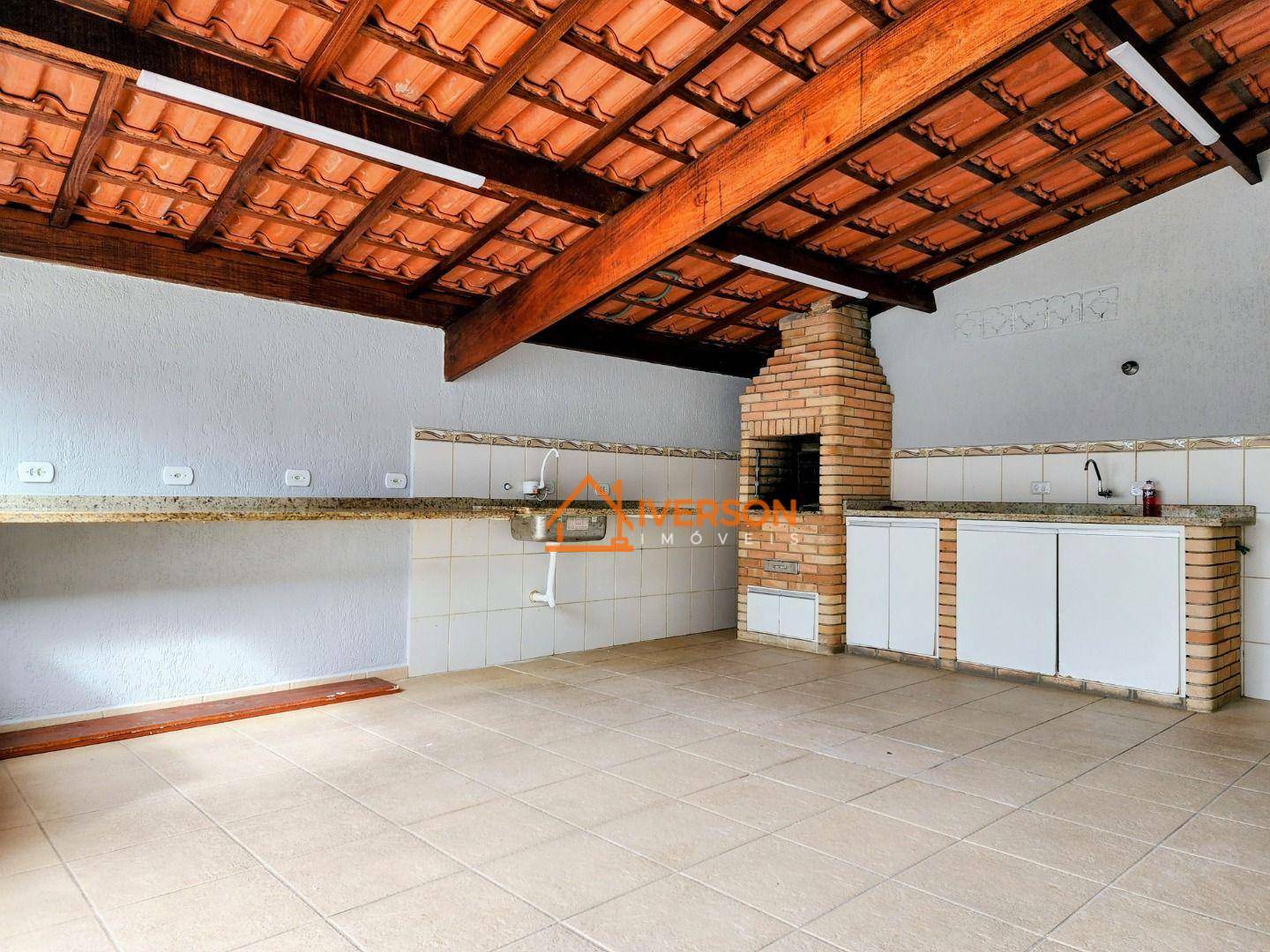 Casa à venda com 3 quartos, 100m² - Foto 14