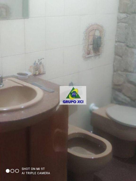Casa à venda e aluguel com 3 quartos, 400m² - Foto 52