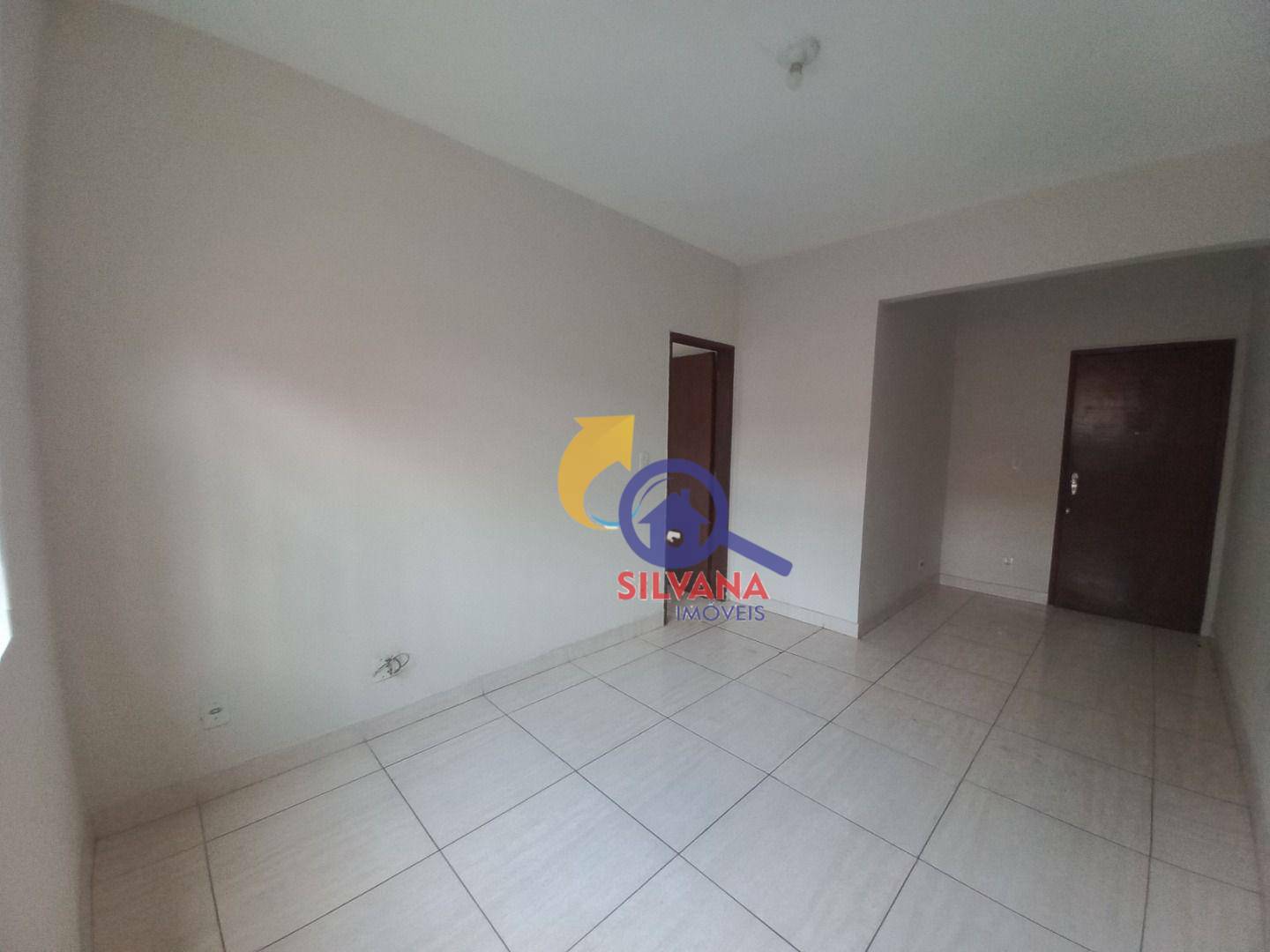 Apartamento para alugar com 3 quartos, 110m² - Foto 2