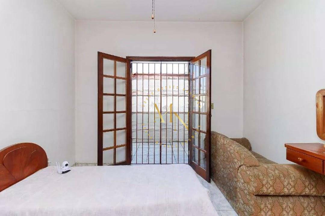 Casa para alugar com 4 quartos, 205m² - Foto 17