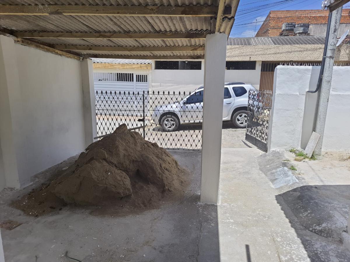 Casa à venda com 3 quartos, 200m² - Foto 5