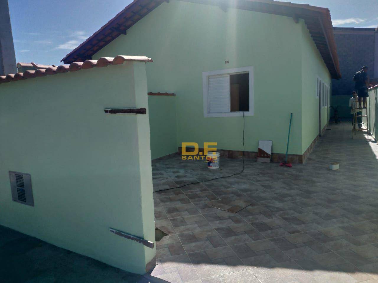 Casa à venda com 2 quartos, 1m² - Foto 1