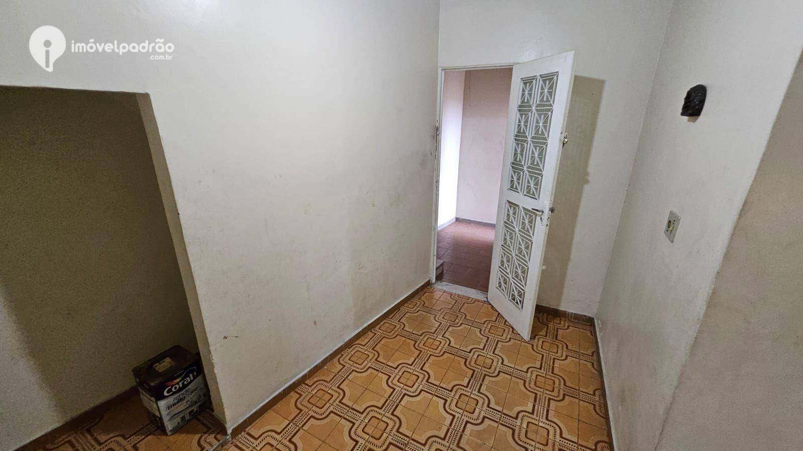 Casa à venda e aluguel com 4 quartos, 400m² - Foto 22