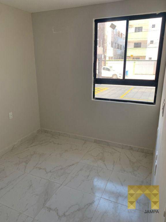 Apartamento à venda com 3 quartos, 74m² - Foto 4