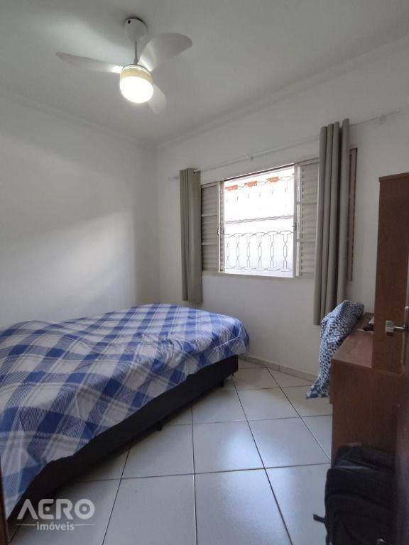 Casa à venda com 3 quartos, 123m² - Foto 8