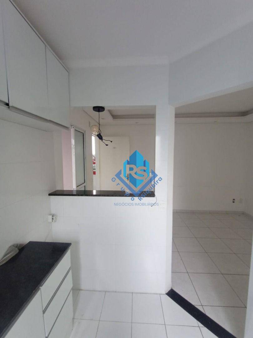 Apartamento para alugar com 2 quartos, 50m² - Foto 6