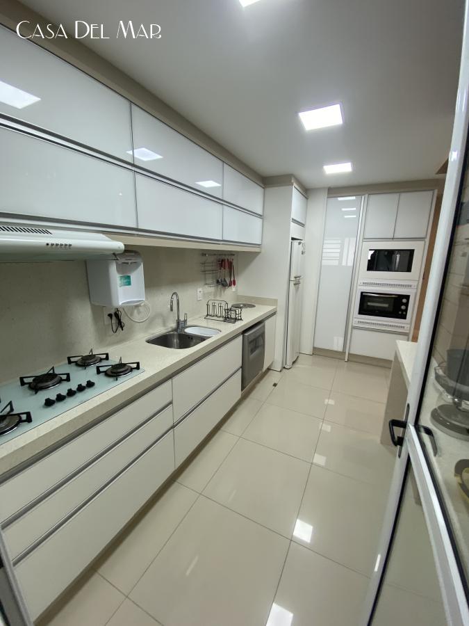 Apartamento à venda com 3 quartos, 135m² - Foto 17