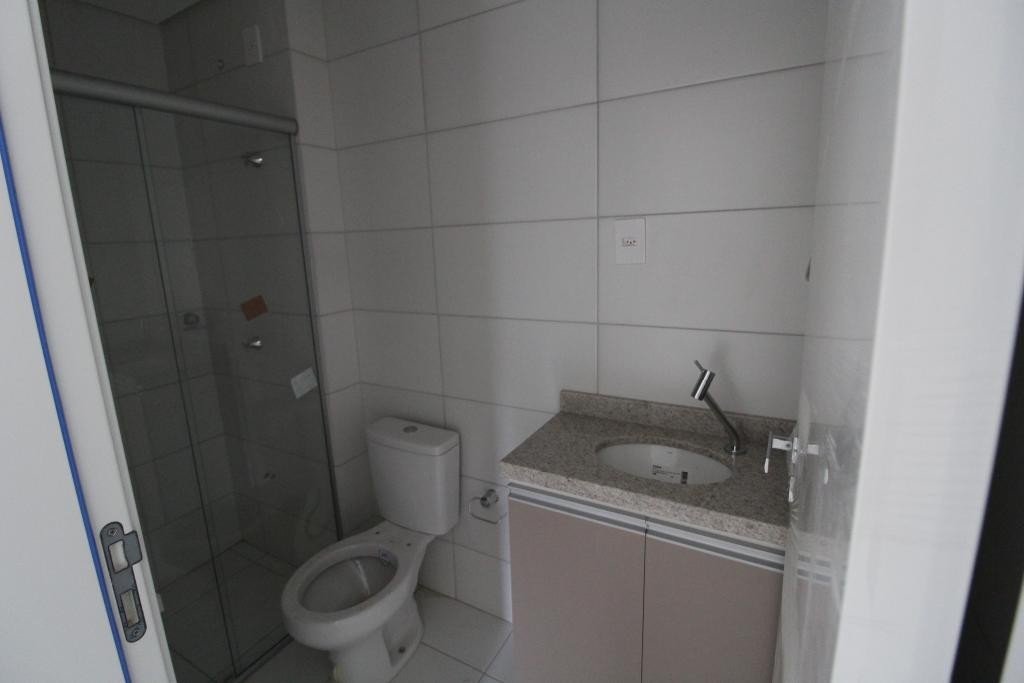 Apartamento para alugar com 2 quartos, 62m² - Foto 9