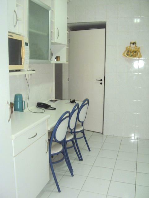 Apartamento à venda com 3 quartos, 94m² - Foto 17