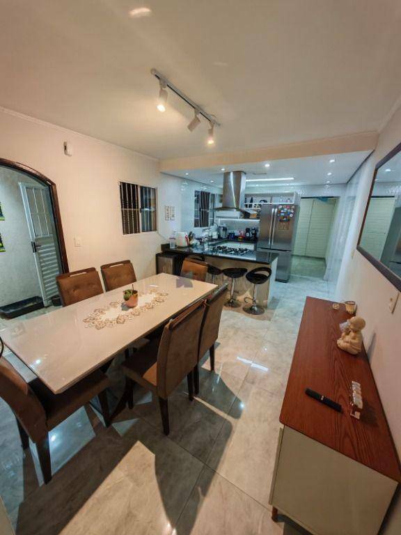 Sobrado à venda com 4 quartos, 185m² - Foto 5