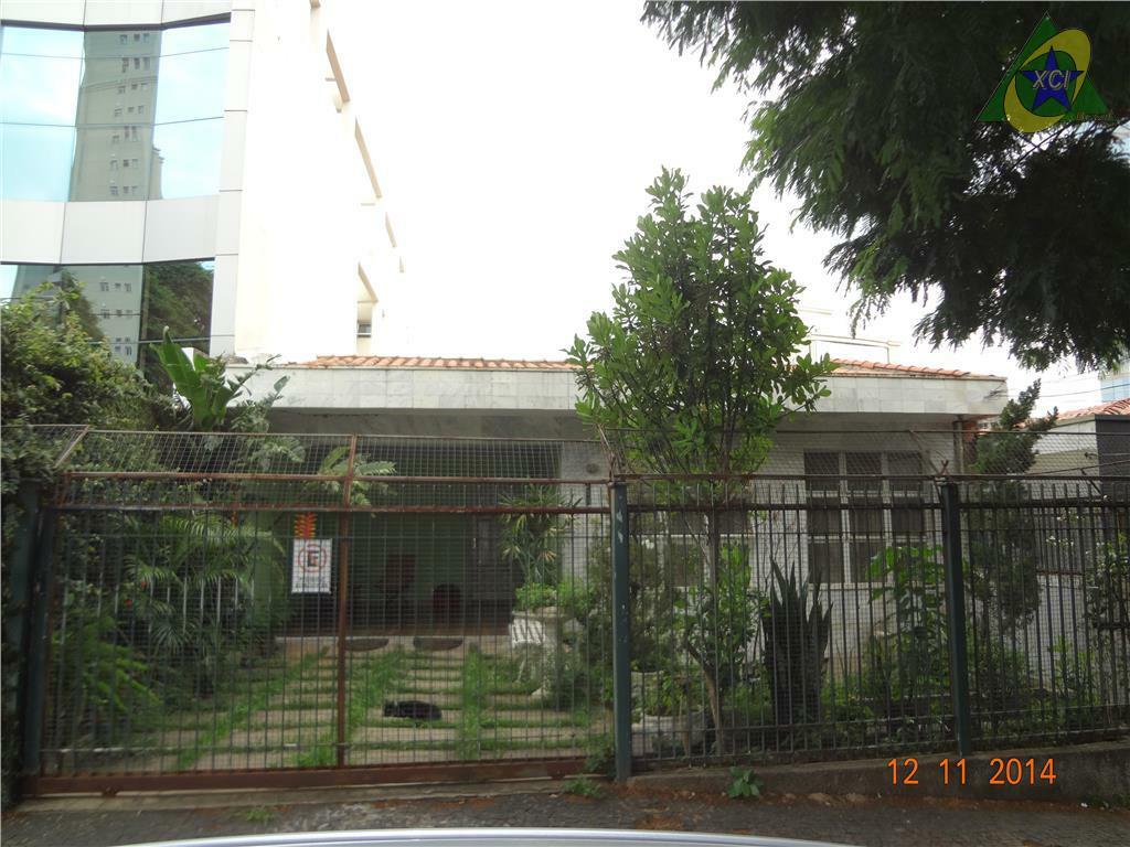 Casa à venda com 4 quartos, 400m² - Foto 1