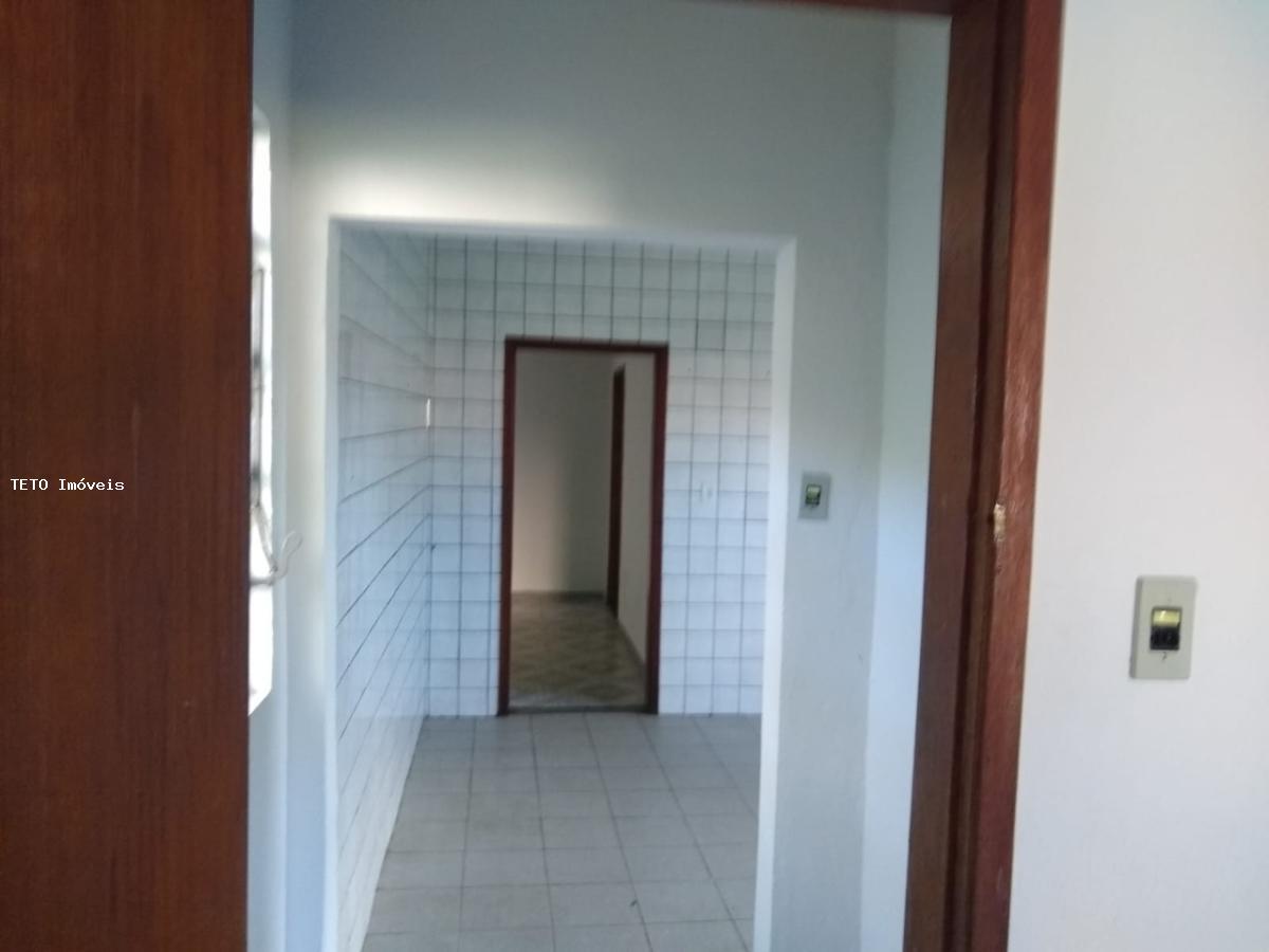 Casa à venda com 2 quartos, 600m² - Foto 10