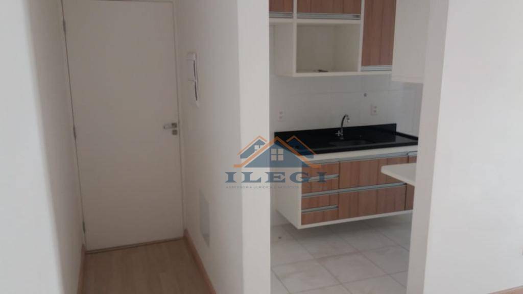 Apartamento para alugar com 3 quartos, 64m² - Foto 4