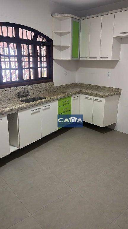 Sobrado à venda com 2 quartos, 180m² - Foto 6