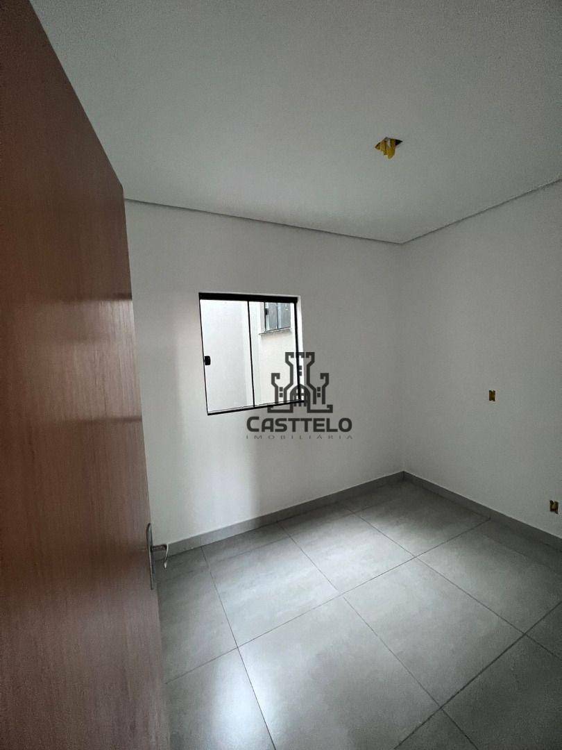 Casa à venda com 3 quartos, 87m² - Foto 12