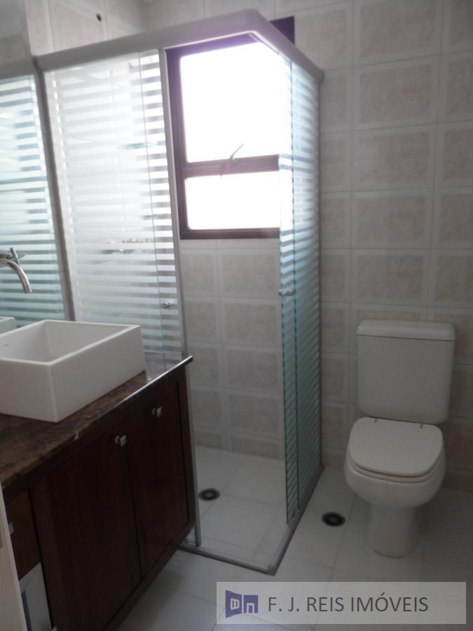 Apartamento à venda com 3 quartos, 180m² - Foto 29