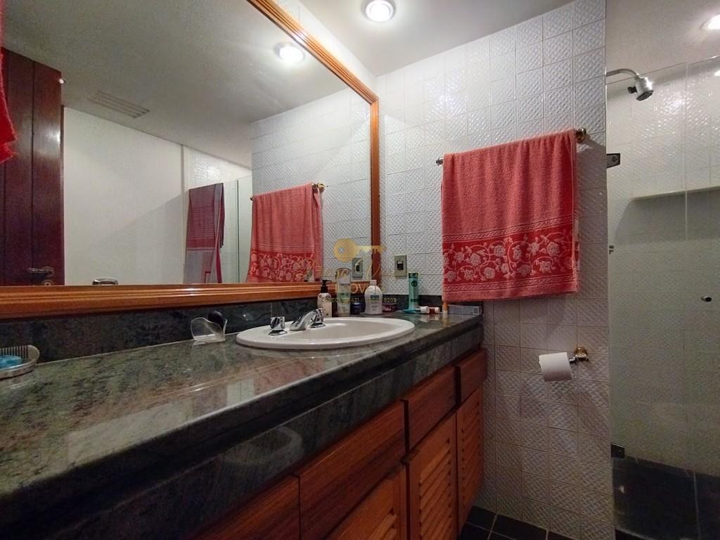 Casa de Condomínio à venda com 6 quartos, 212m² - Foto 23