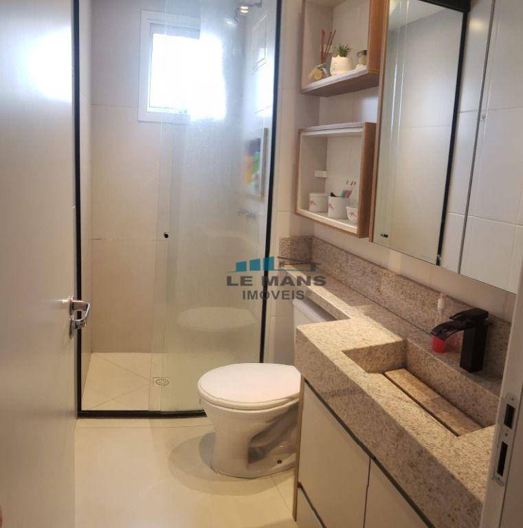 Apartamento à venda com 2 quartos, 65m² - Foto 7