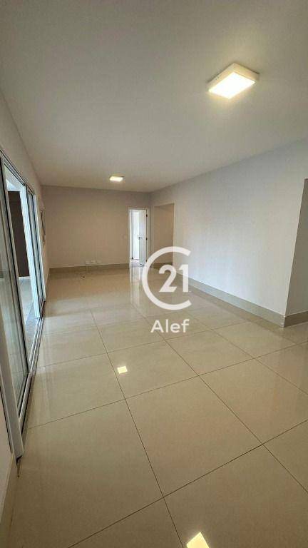 Apartamento à venda com 3 quartos, 145m² - Foto 3