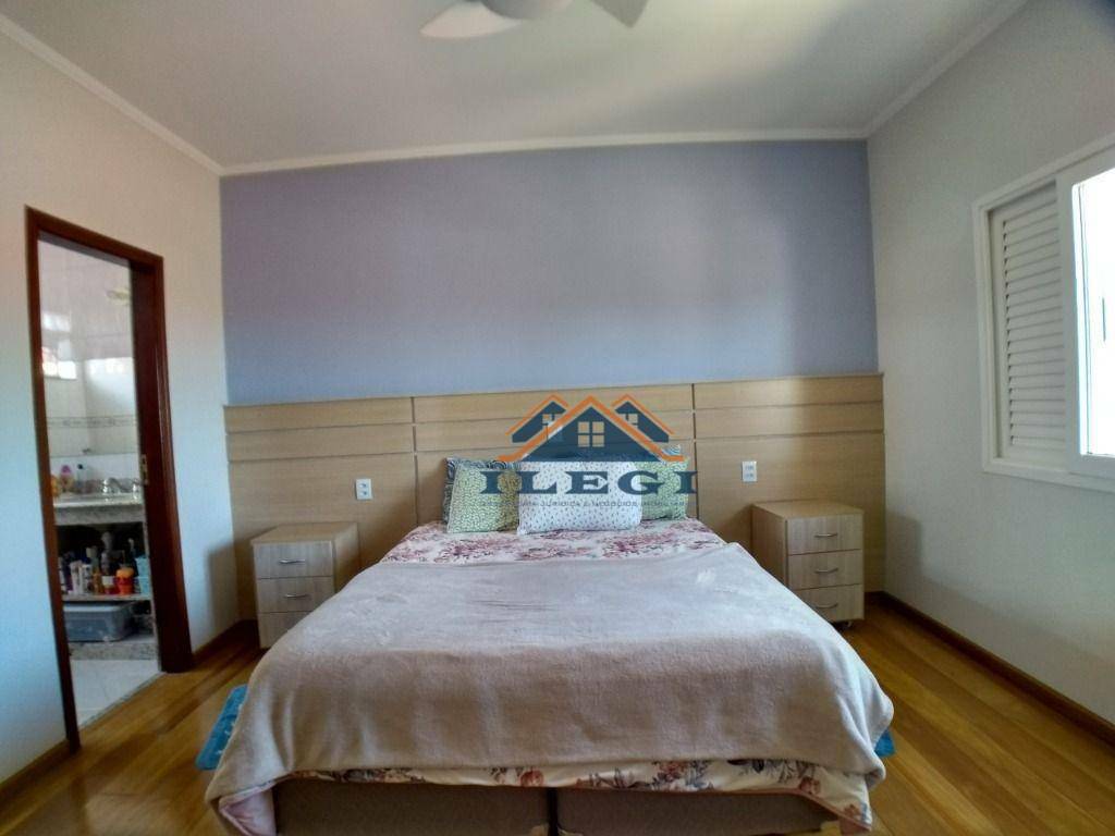 Casa de Condomínio à venda com 3 quartos, 300m² - Foto 11