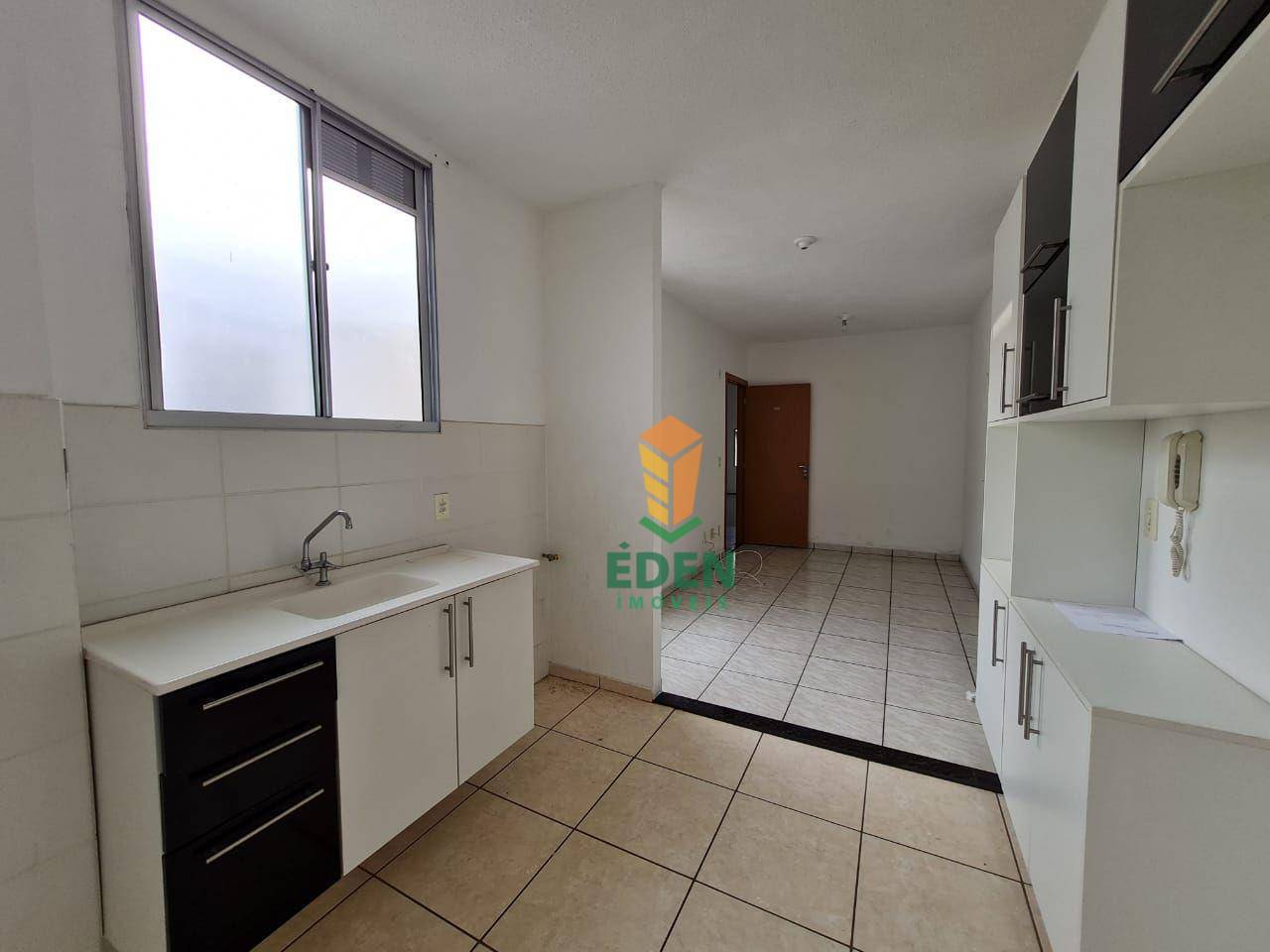 Apartamento à venda com 2 quartos, 47m² - Foto 3