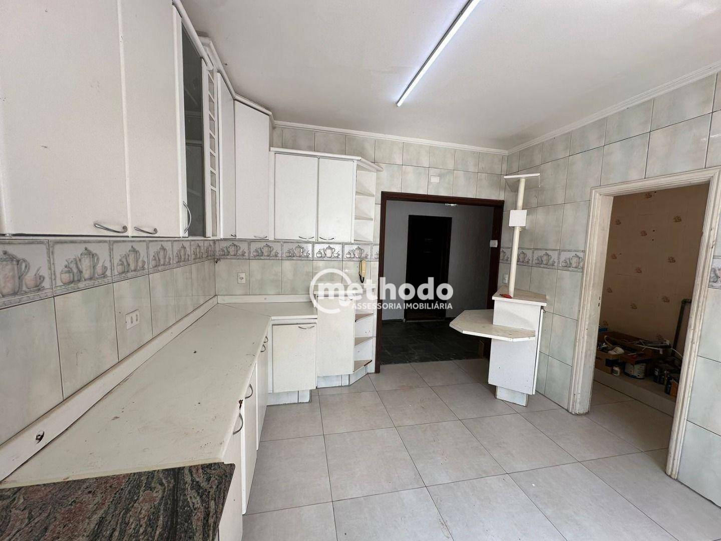 Casa para alugar com 3 quartos, 362m² - Foto 14